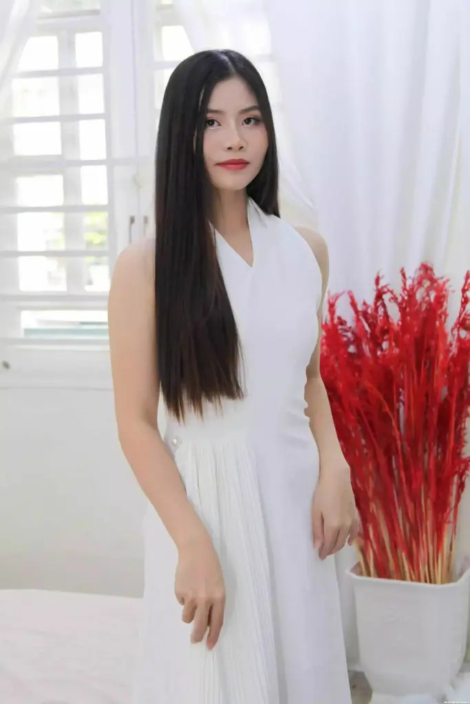 Chinh Profile image 1