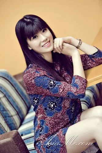 JingJing Profile image 2
