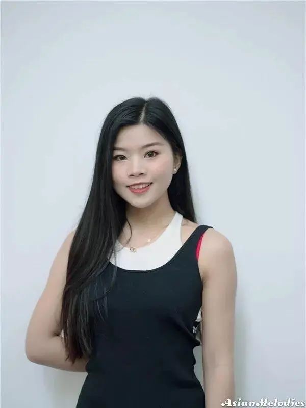 Eva Profile image 4